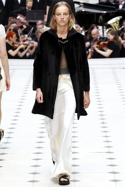 Look 39